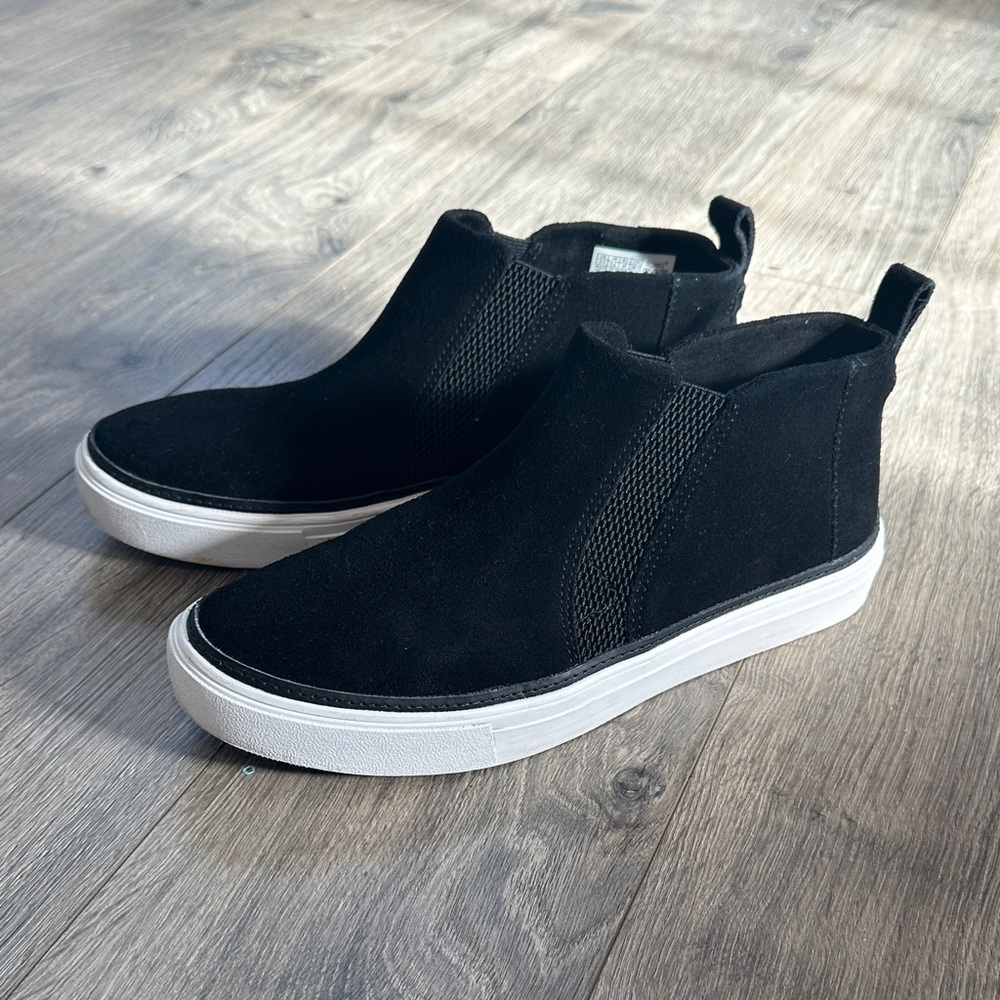 Toms Bryce Comfort Sneakers women’s size 9.5